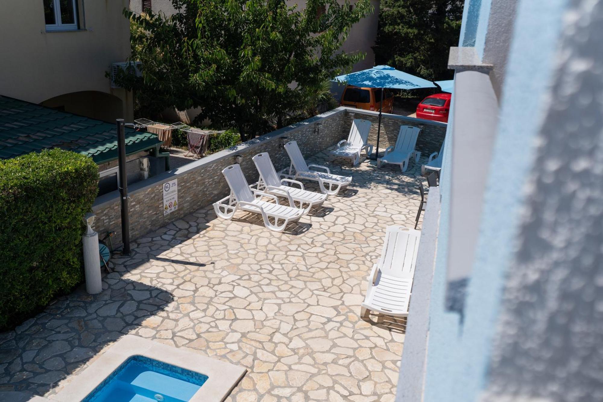 Kolibri Bed & Breakfast Novalja