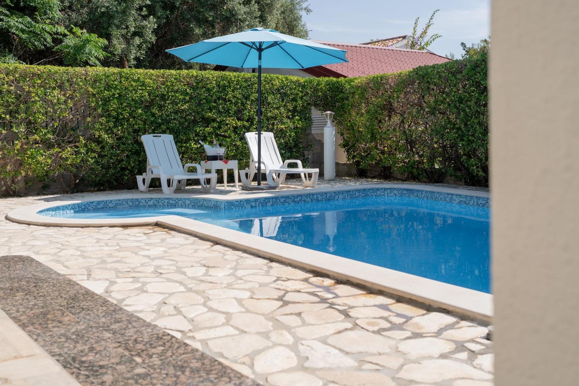 Bed & Breakfast Kolibri Novalja